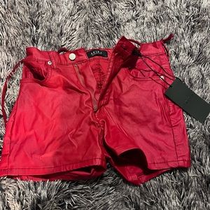 Akira shorts
